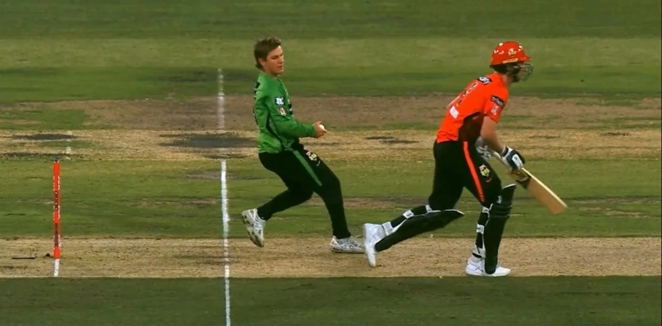 Adam Zampa knocked the bails off when Tom Rogers was out of his crease