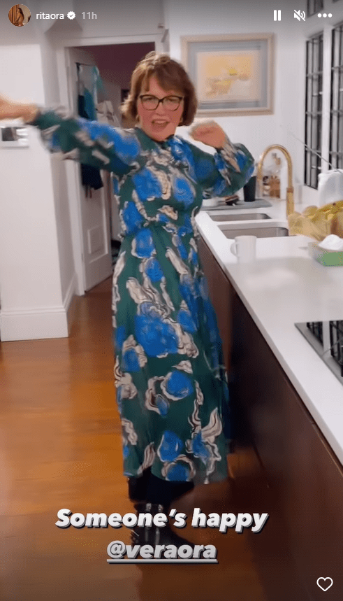 The pop star revealed a glimpse at her London home in the fun clip