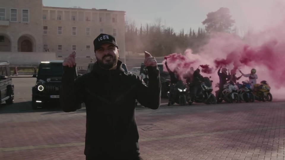 Men let off smoke grenades on the Gascoigne Estate