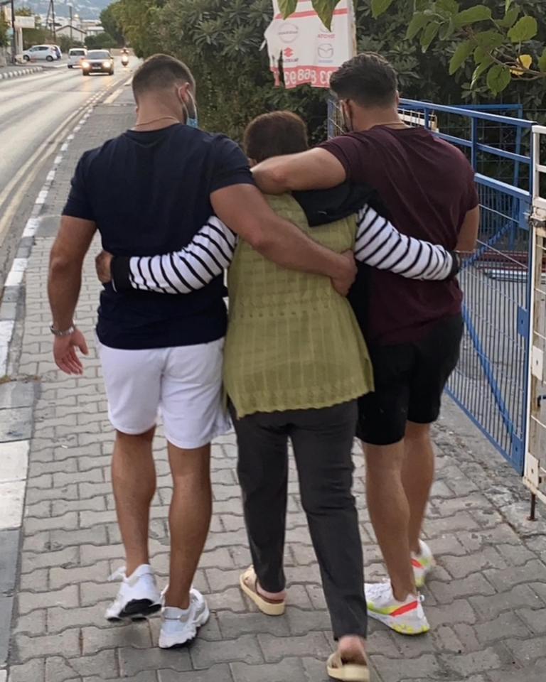 Kem is incredibly close to his family