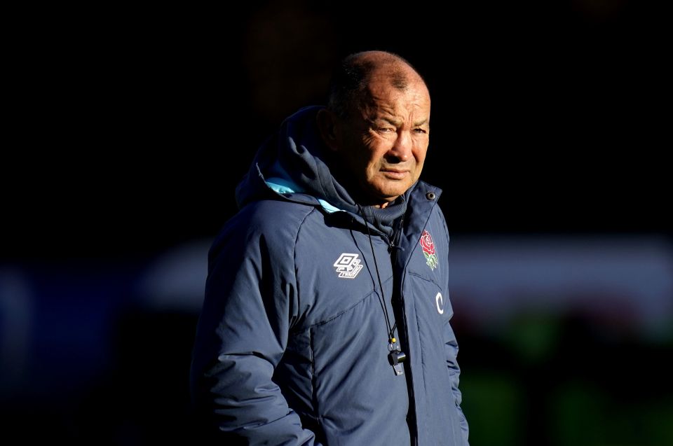 Eddie Jones has told England he is happy for them to blame him