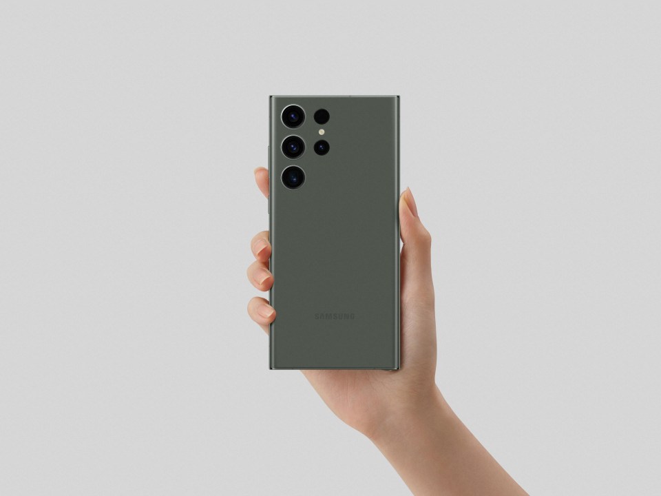 The biggest S23 will have a huge 200 megapixel camera