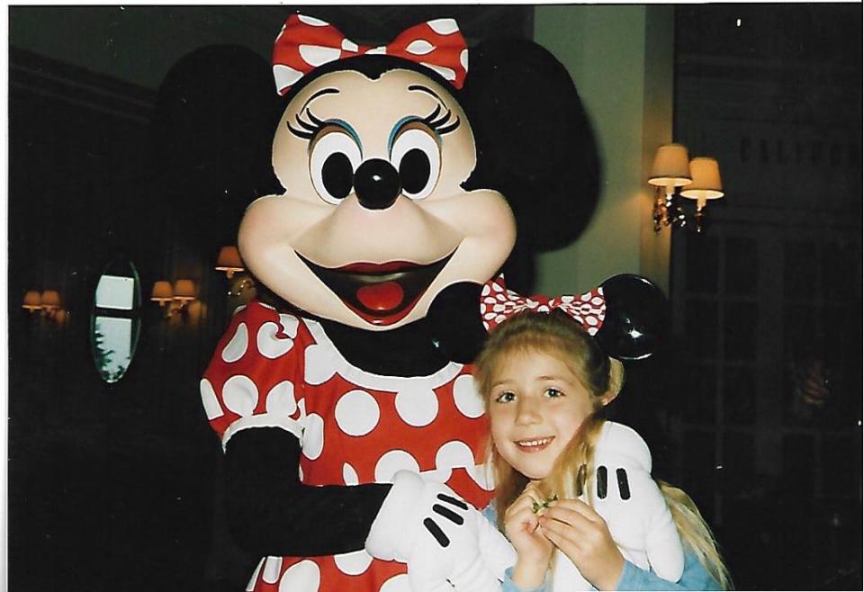 Minnie me - Danielle as a kid