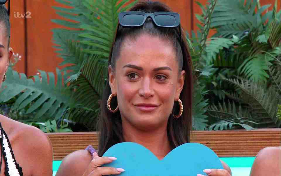 Fans have claimed to notice a 'toxic trait' in Olivia