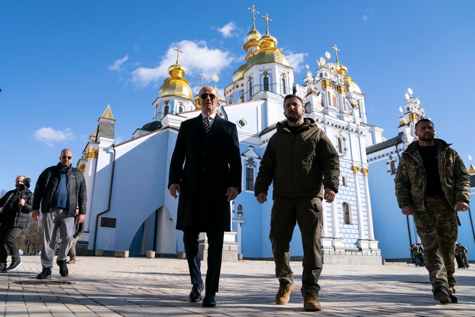 Biden and Zelensky did a brief walkabout around Kyiv