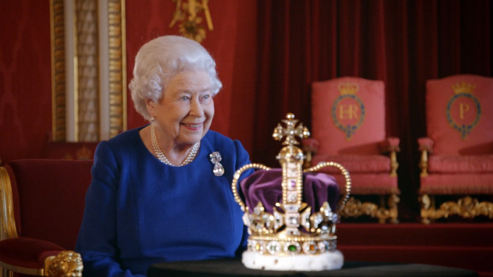 Queen Elizabeth with St Edward’s Crown