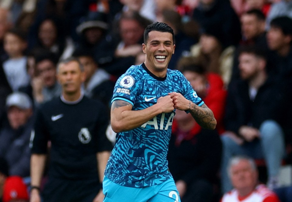 Pedro Porro celebrates his opener