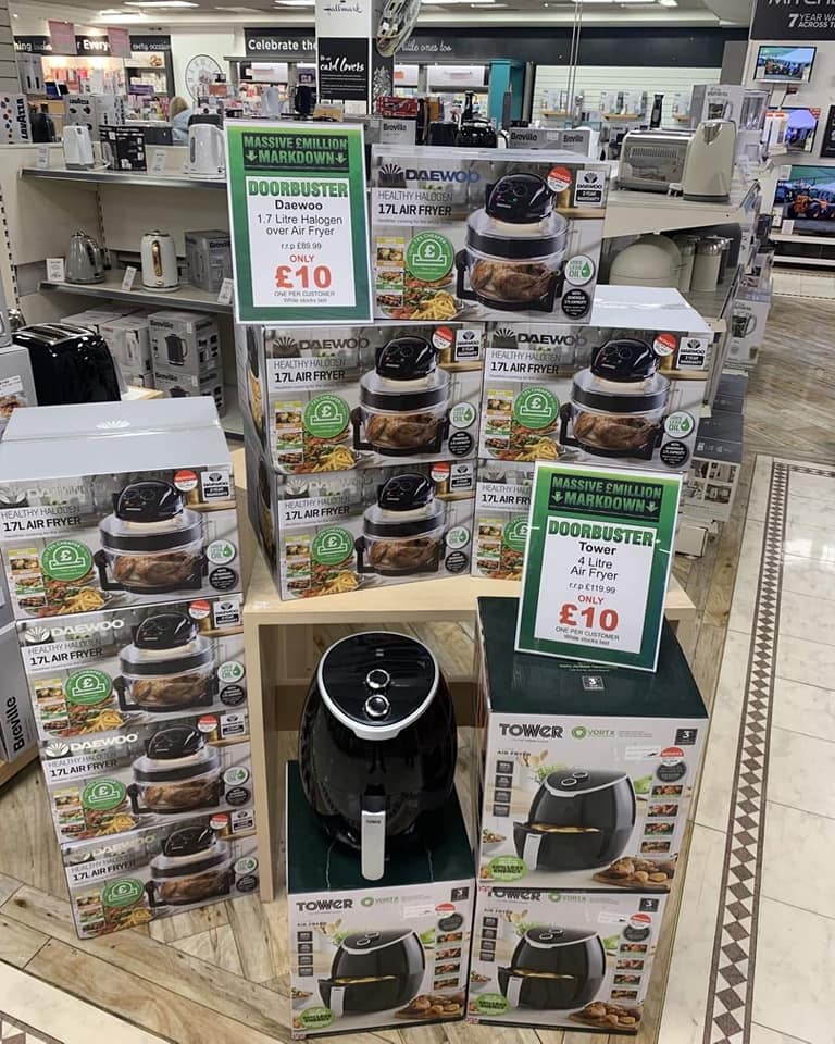 Shoppers have been rushing to but an air fryer for just £10