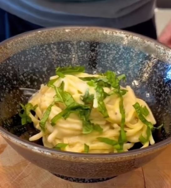 The 23 year old star showed off his finished dish but fans were not impressed