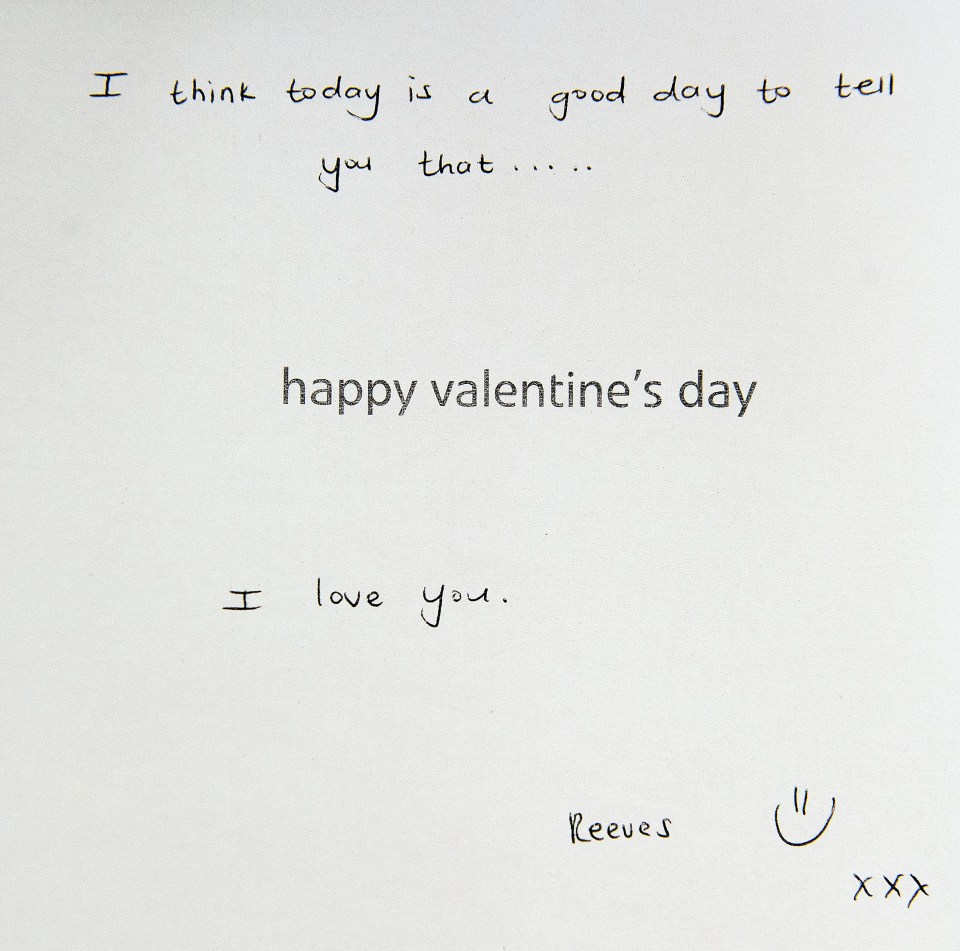 Reeva gave Pistorius a card and gift hours before he gunned her down