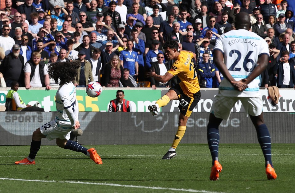Wolves beat Chelsea by one goal