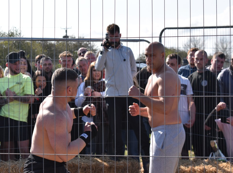 Welcome to Yorkshire's bare-knuckle street fighting scene.</p>
<p>Caption - Brett and 'Ads' face off