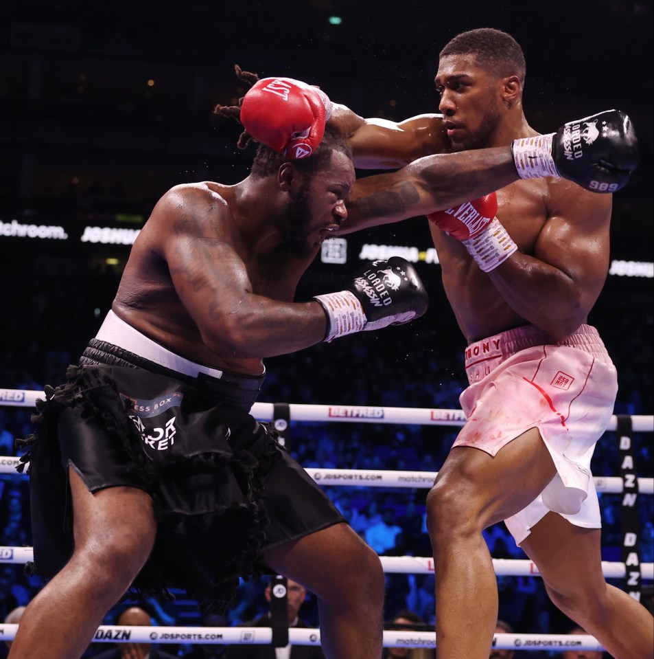 Anthony Joshua returned to the win column last weekend with a scrappy win over Jermaine Franklin