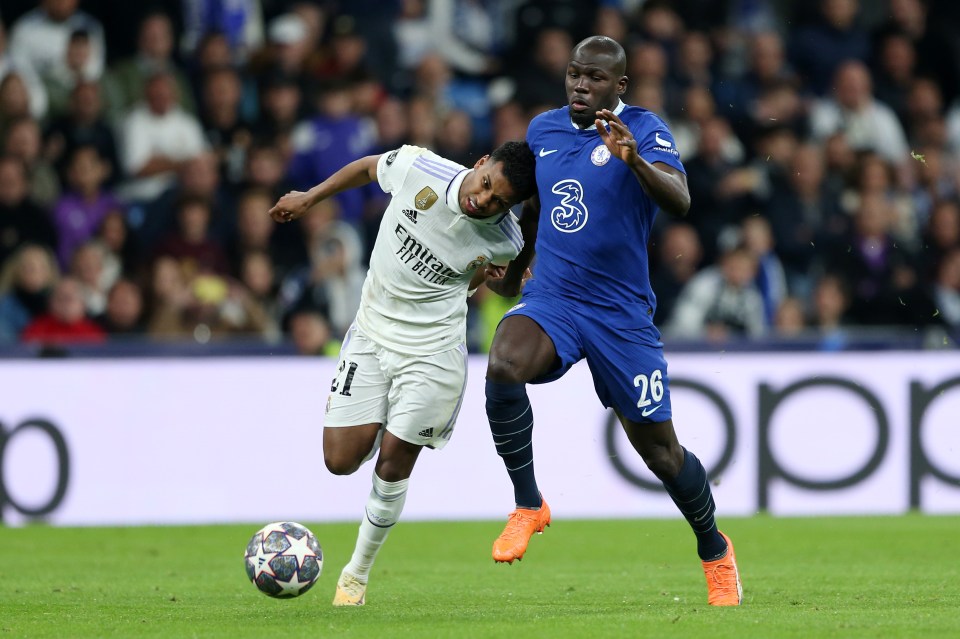 Kalidou Koulibaly appeared to injure his hamstring when racing Rodrygo to the ball
