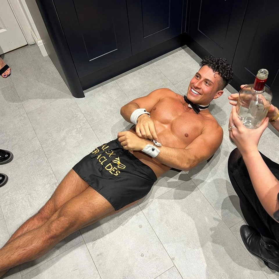 A bride-to-be took a shot off Alexi's abs