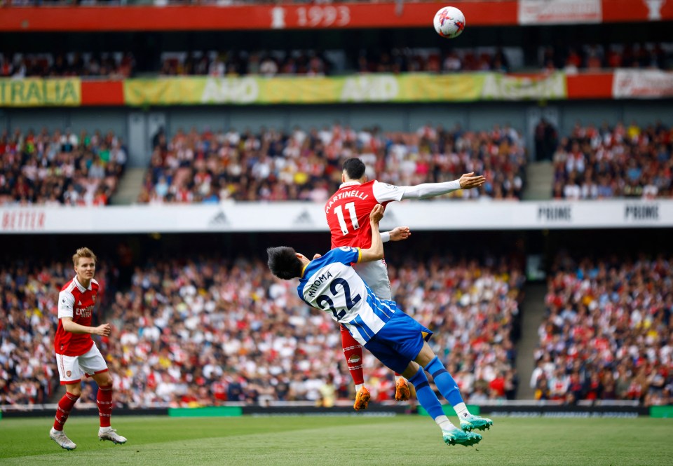 Gabriel Martinelli was not booked for this challenge on Kaoru mitoma