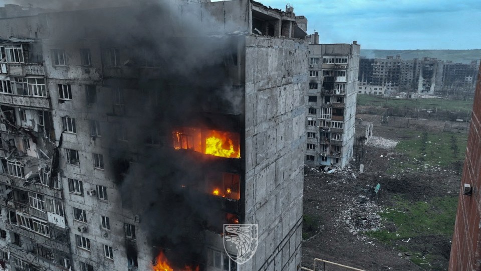 Bakhmut continues to burn as forces have begun their retreat