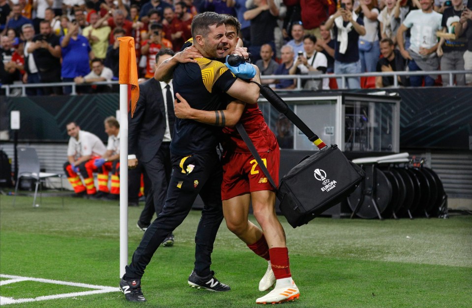 Paulo Dybala celebrated his goal with a Roma physio