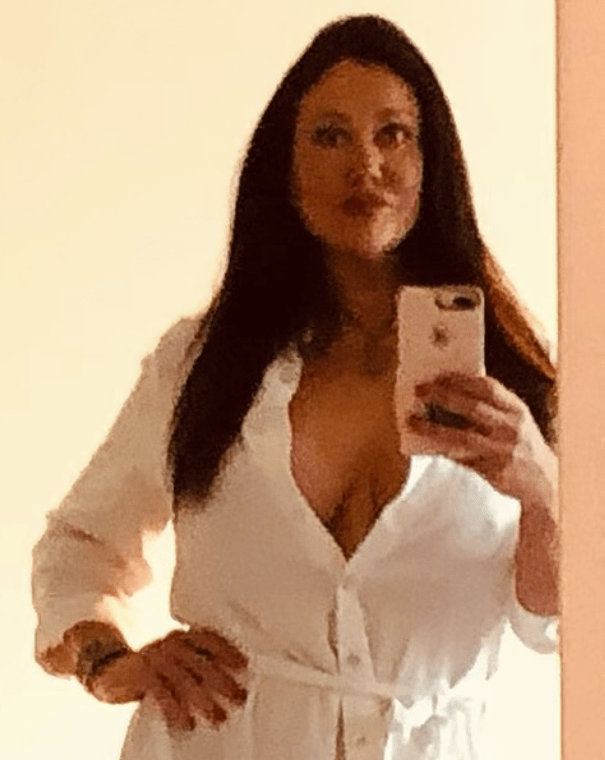 Lisa Appleton embraced being bra-free as she posed up a storm on her Instagram