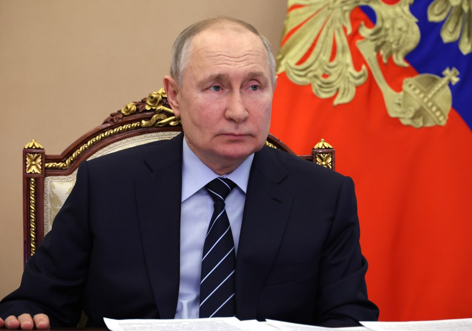 Vladimir Putin has rounded up a string of weapons chief's on treason charges
