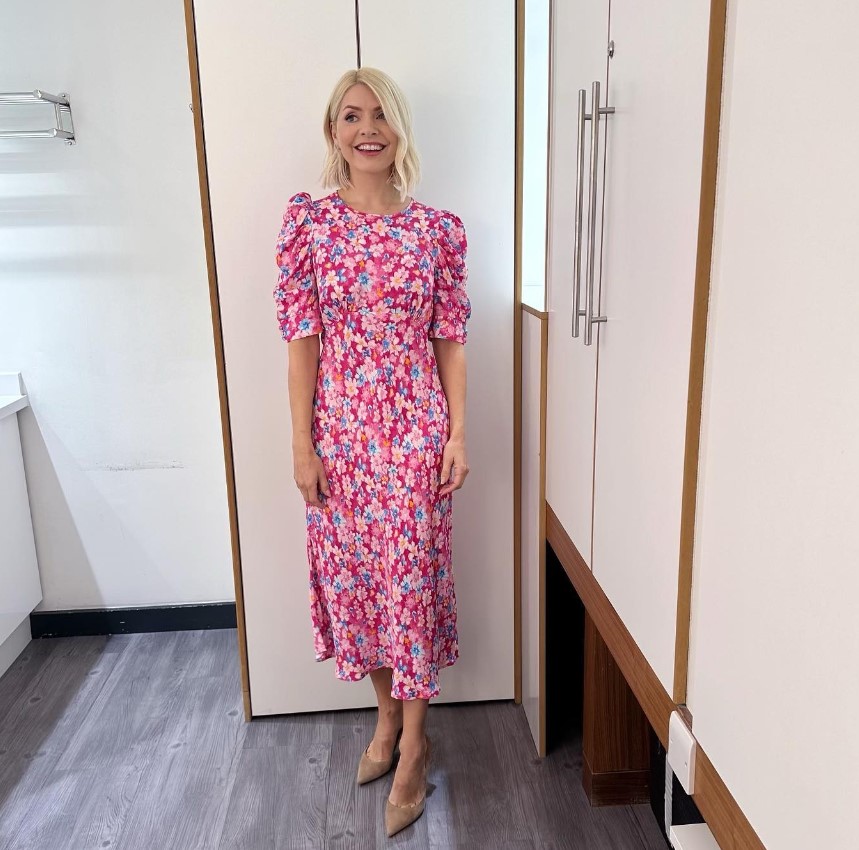 Holly shared her outfit for today's programme with fans