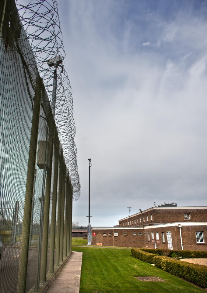 Prison inmates at HMP Grendon in Bucks have had lessons in public speaking, a report reveals