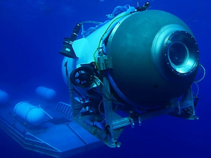 OceanGate's submersible can carry five people