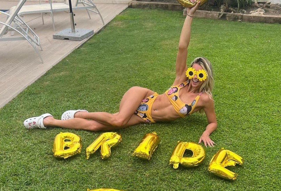 Amelia Tank stunned in a bikini on her hen do