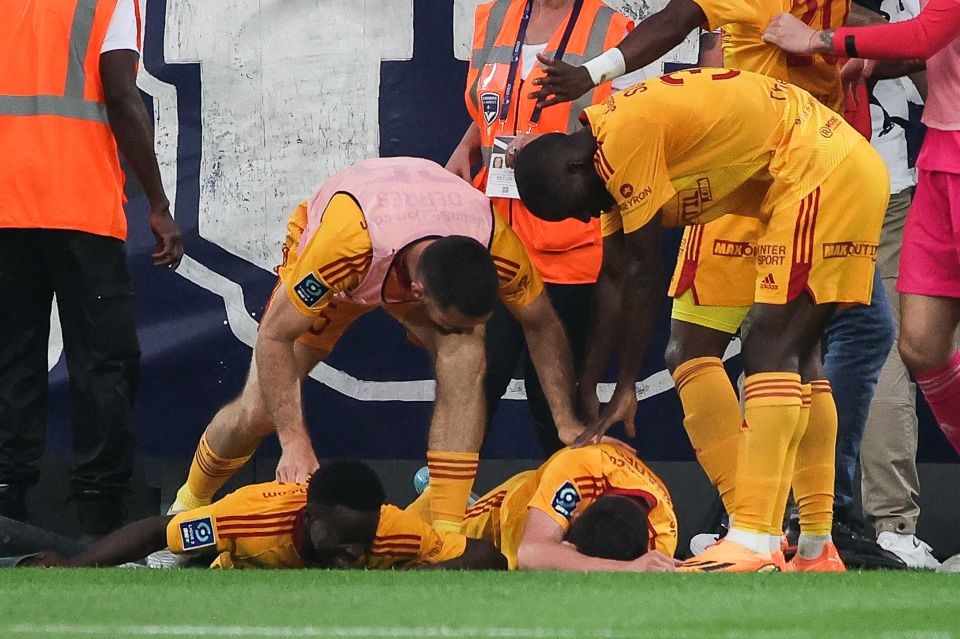 The match was abandoned in controversial circumstances