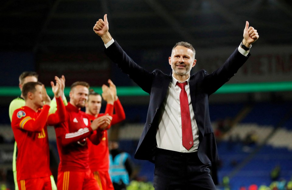 Ryan Giggs is plotting a football comeback after his retrial collapsed