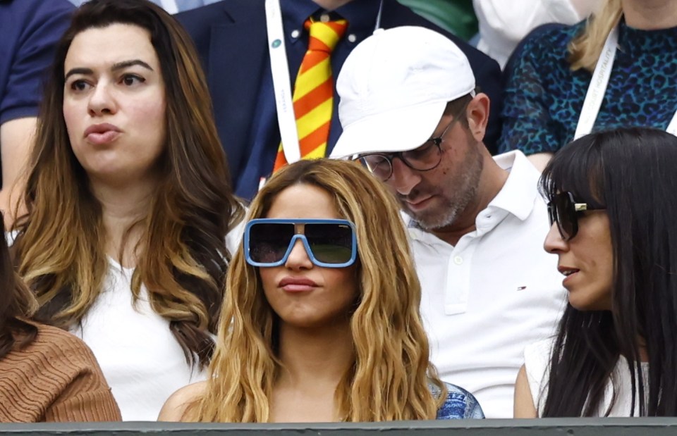 The Colombian's big sunglasses made it tough to assess her emotions