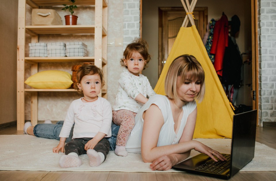 The busy mum has now left her cooperate job and makes her impressive income from various side hustles