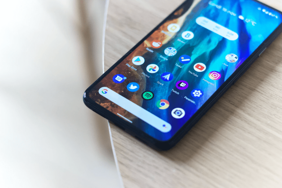 Be careful when choosing passwords on your smartphone – there's a "smarter" way to log in