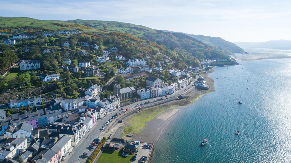 People have raised the harbour and the beach like being a "step back in time"