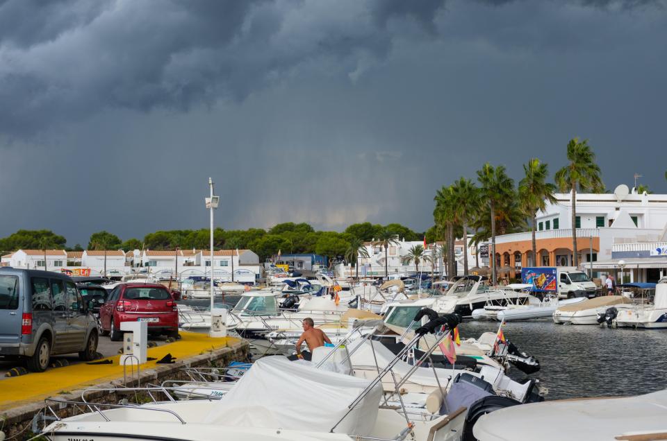 'Force 7' winds and tall waves are reportedly headed to Spain's southern coast and the Balearic islands
