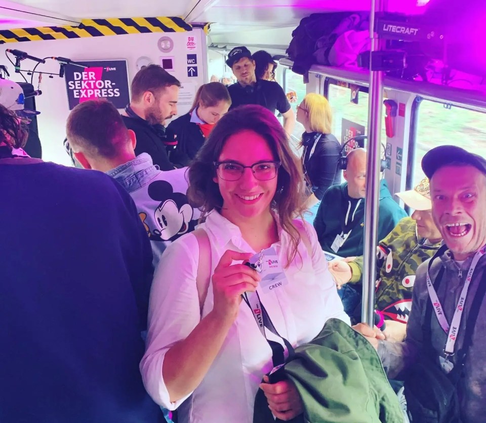 Leonie ditcher her apartment for a £300 train pass