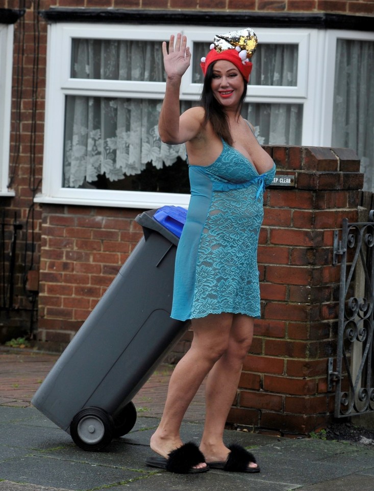 *EXCLUSIVE* Cheshire, UNITED KINGDOM - Former Big Brother star Lisa Appleton makes a triumphant return this time on a car racing track at the Oulton Park Circuit. Lisa looks great and fresh faced after her rumoured £10,000 cosmectic surgery. Lisa looked trim in a sexy purple dress and was accompanied by Motorsport driver Michael Bamber as he showed Lisa how to change a tyre. Pictured: Lisa Appleton BACKGRID UK 23 AUGUST 2017 UK: +44 208 344 2007 / uksales@backgrid.com USA: +1 310 798 9111 / usasales@backgrid.com *UK Clients - Pictures Containing Children Please Pixelate Face Prior To Publication*