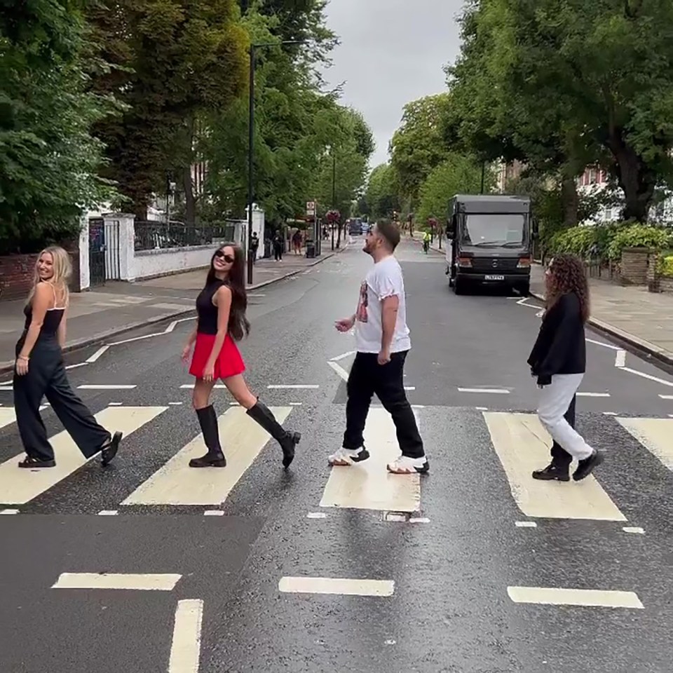 Olivia Rodrigo on Abbey Road crossing http://www.instagram.com/p/Cv9PQWNrkzS/?img_index=4