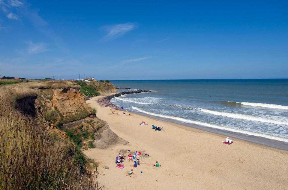 Holidaymakers have described Happisburgh Beach as a "magical place"