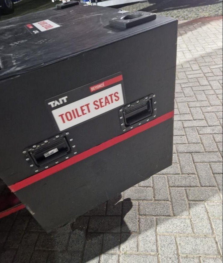 And exclusive photographs backstage show a container labelled 'Beyonce’s toilet seats'