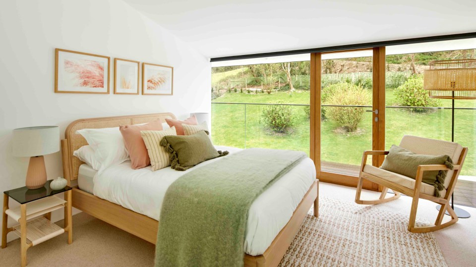 The prize draw property offered five bedrooms as well as six bathrooms