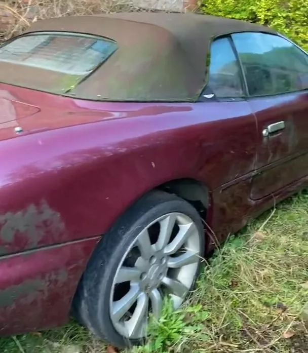 An urban explorer found this classic Aston Martin abandoned in a car graveyard