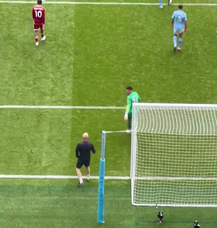 Brandon Ashton dashed over for an important word with Ederson