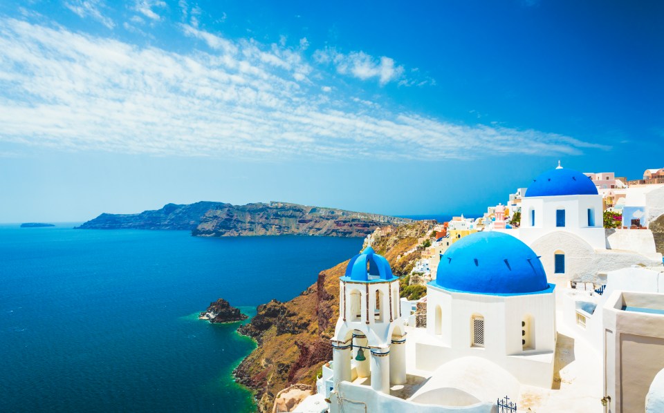 Hotel rooms in Santorini in Greece are cheaper than booking with Airbnb