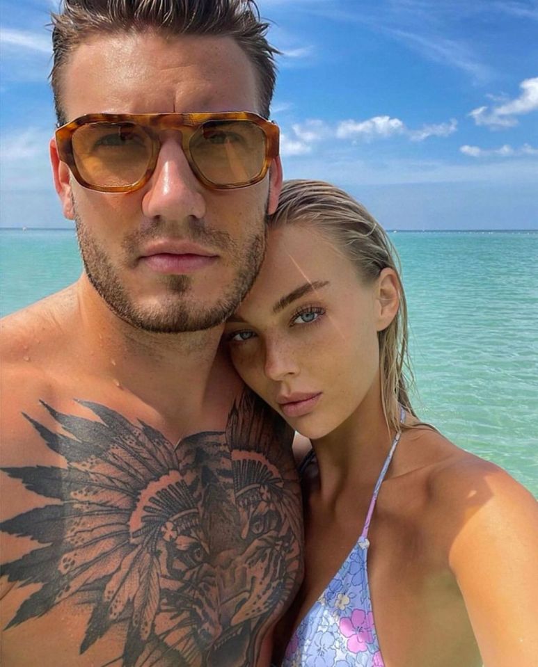 Nicklas Bendtner and Clara Linnea Wahlqvist have ended their relationship