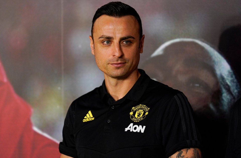 Dimitar Berbatov is worried about Man Utd following their opening four games