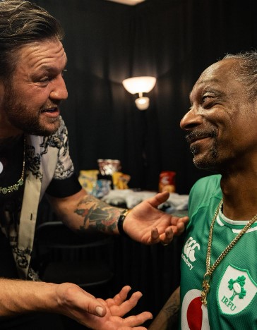 McGregor shared snaps of the two after Snoop's concert in Dublin