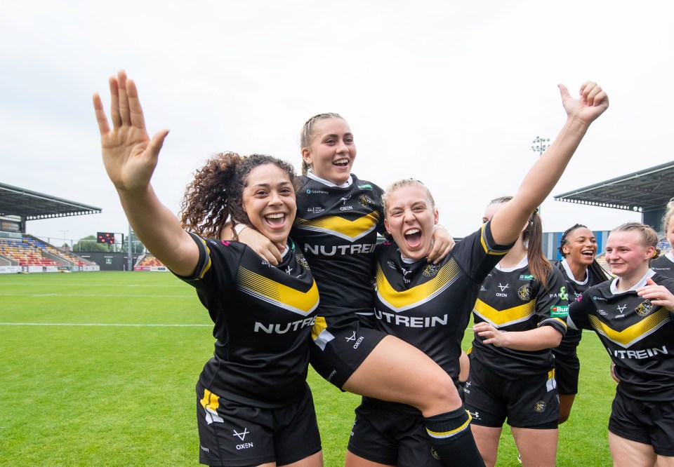 Savannah Andrade (left) hopes to see the Women's Grand Final played alongside the men's at Old Trafford