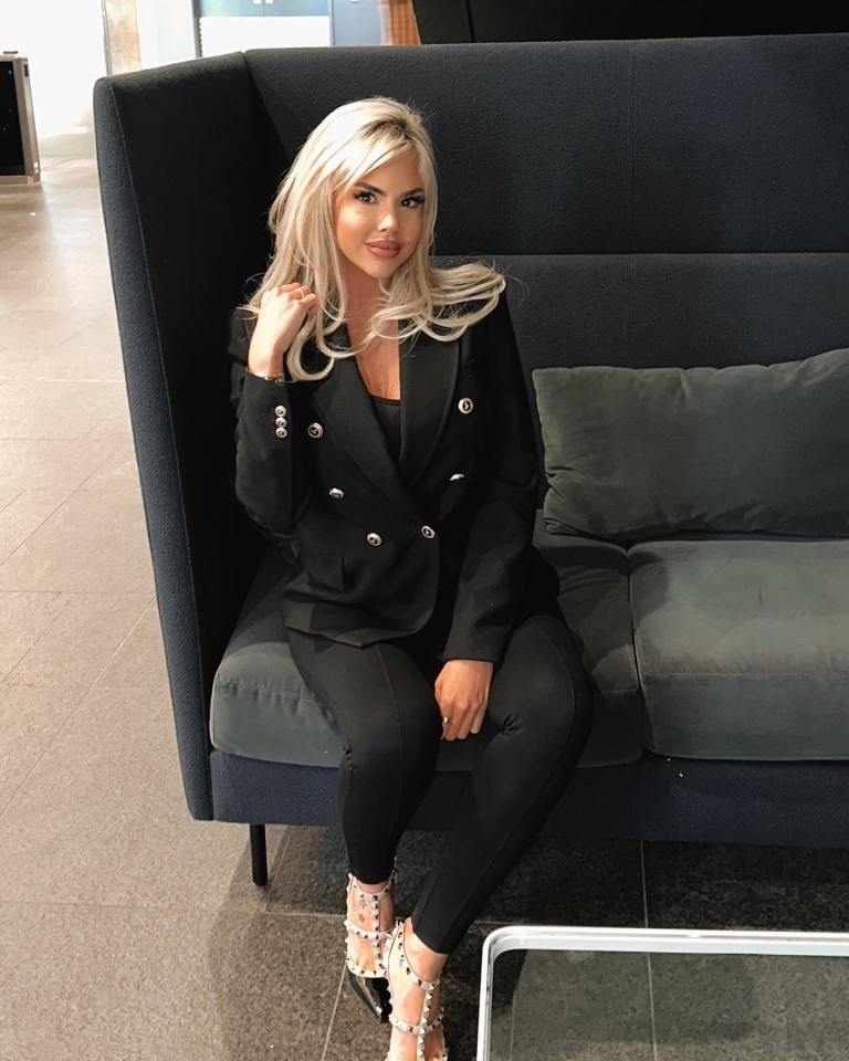 While in the capital Hannah attended ITV's headquarters in White City for an undisclosed meeting