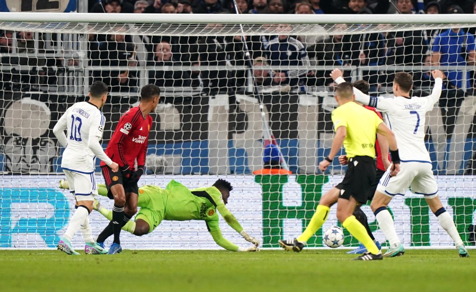 Mohamed Elyounoussi pulled one back